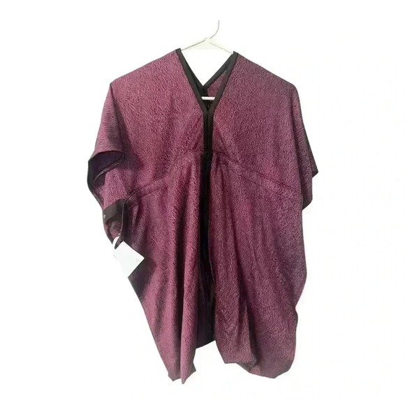 Lululemon Purple/Black Vinyasa Wrap - Picture 2 of 6